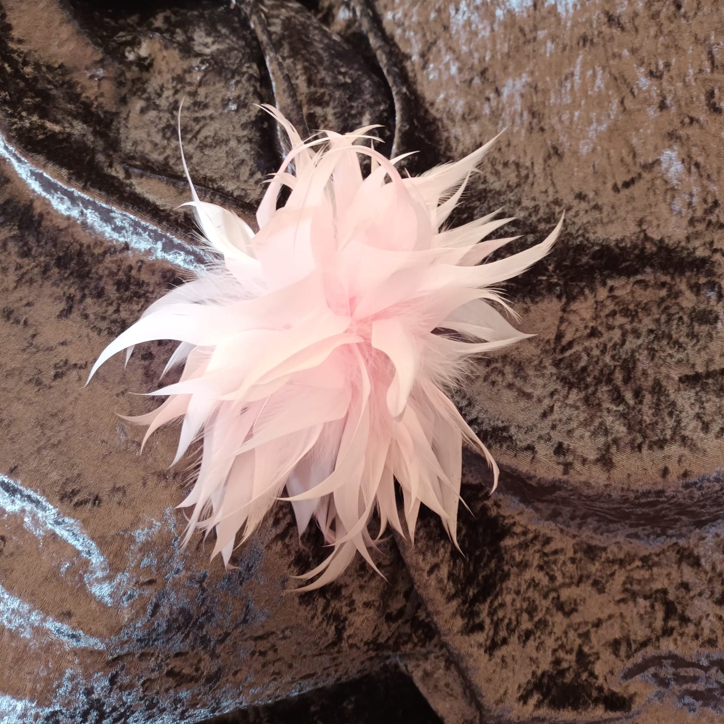 Haarspange / Brosche "Federschmuck"