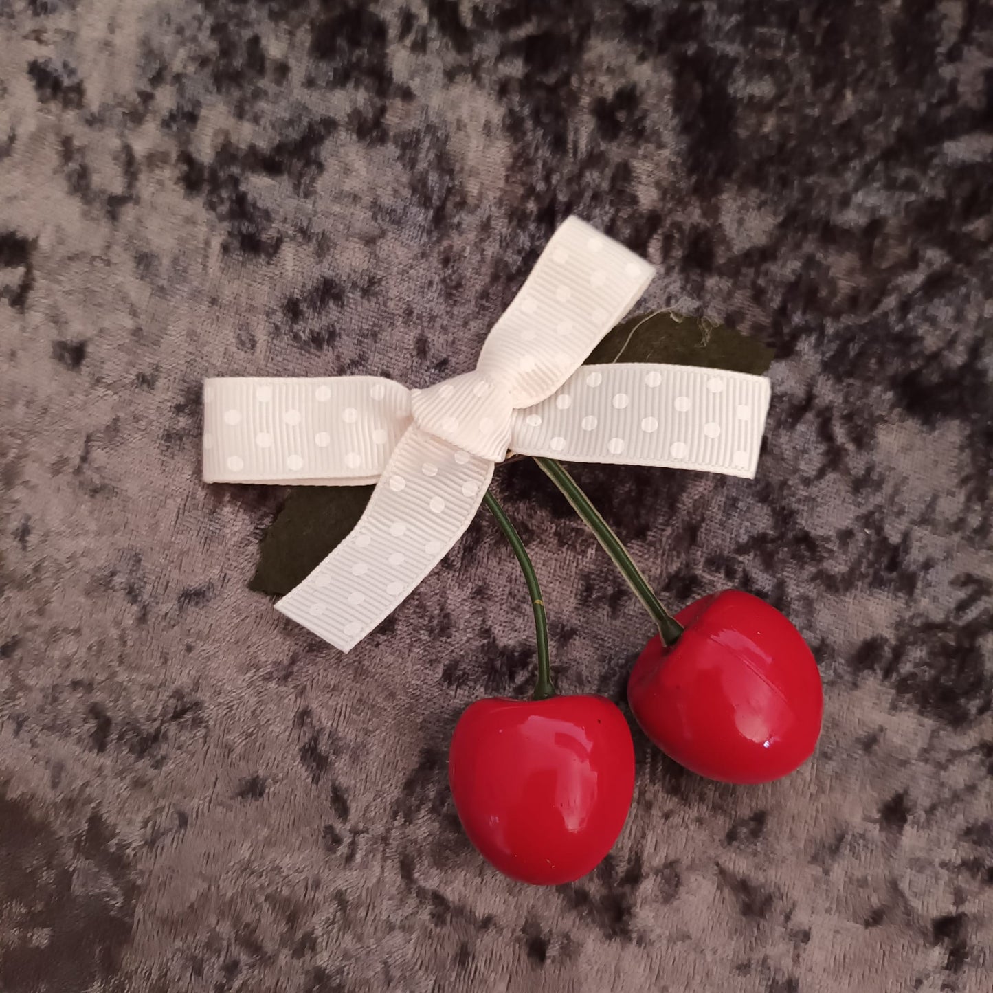 Haarspange "Kirsche "